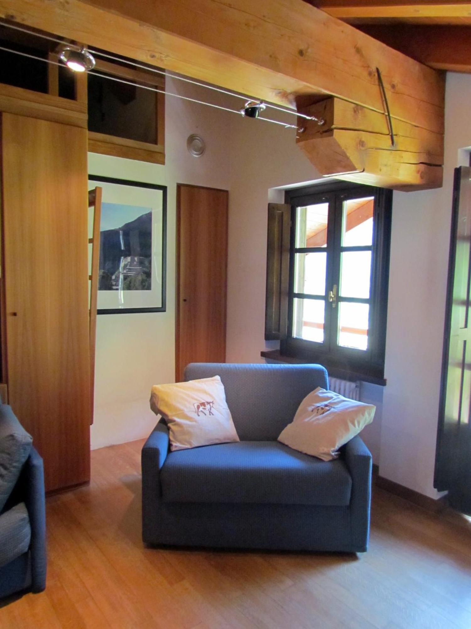 Il Piccolo Residence เกรสโซเนย์-ลา-ตรีนีเต ภายนอก รูปภาพ